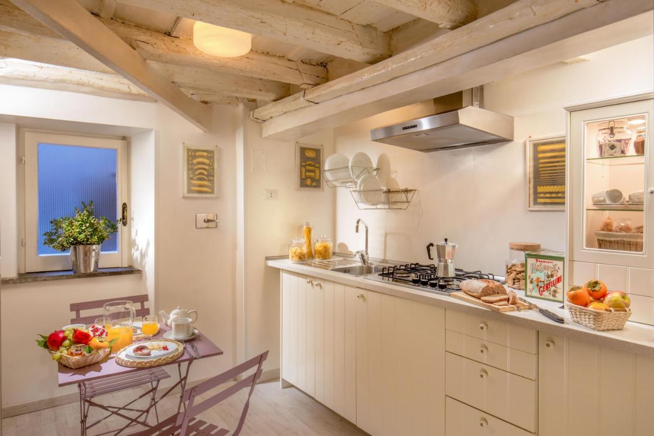 Boutique Hotel Campo De' Fiori Rome Bagian luar foto