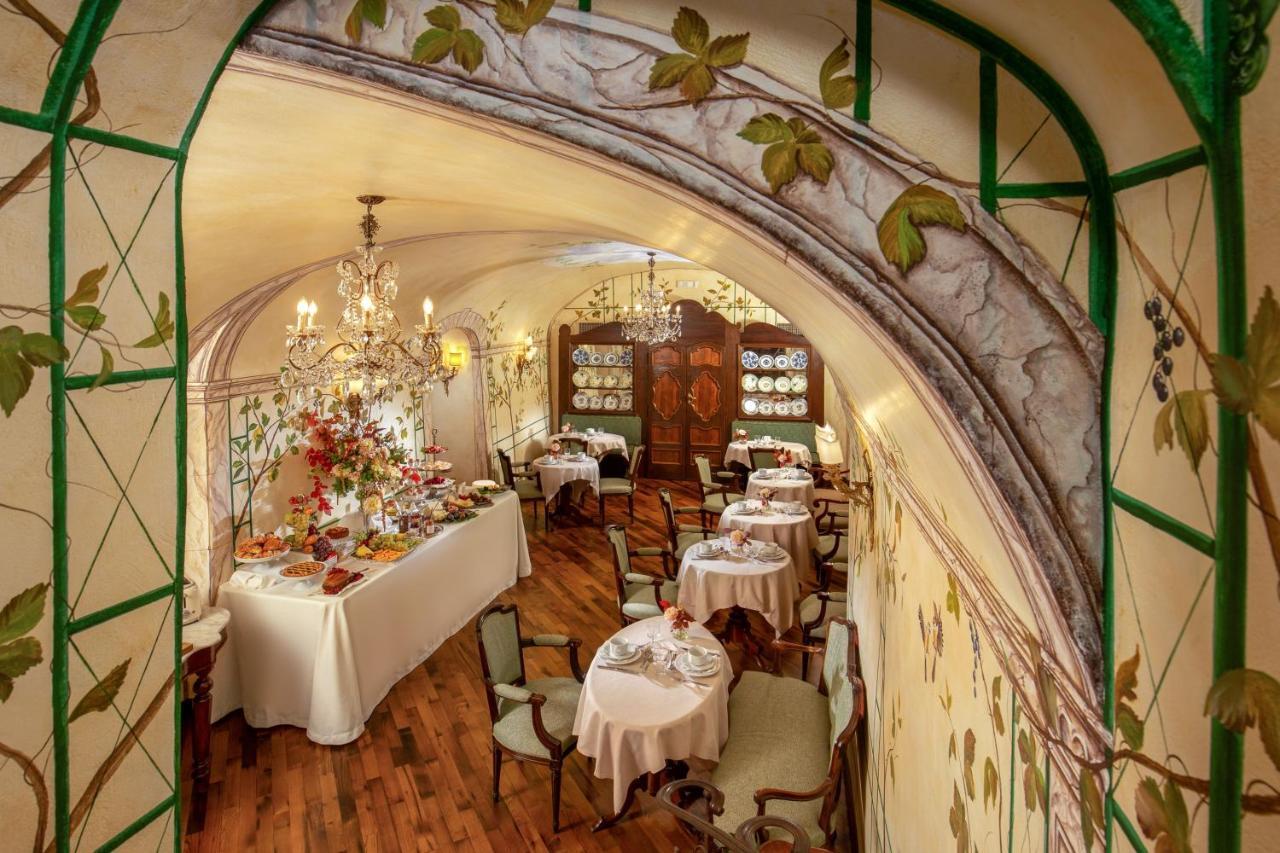 Boutique Hotel Campo De' Fiori Rome Bagian luar foto
